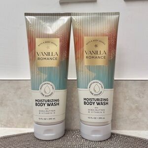 NWT BBW Vanilla Romance Moisturizing Body Wash Set